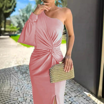Bodil – elegancka sukienka z rozcięciem