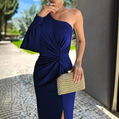 Bodil – elegancka sukienka z rozcięciem